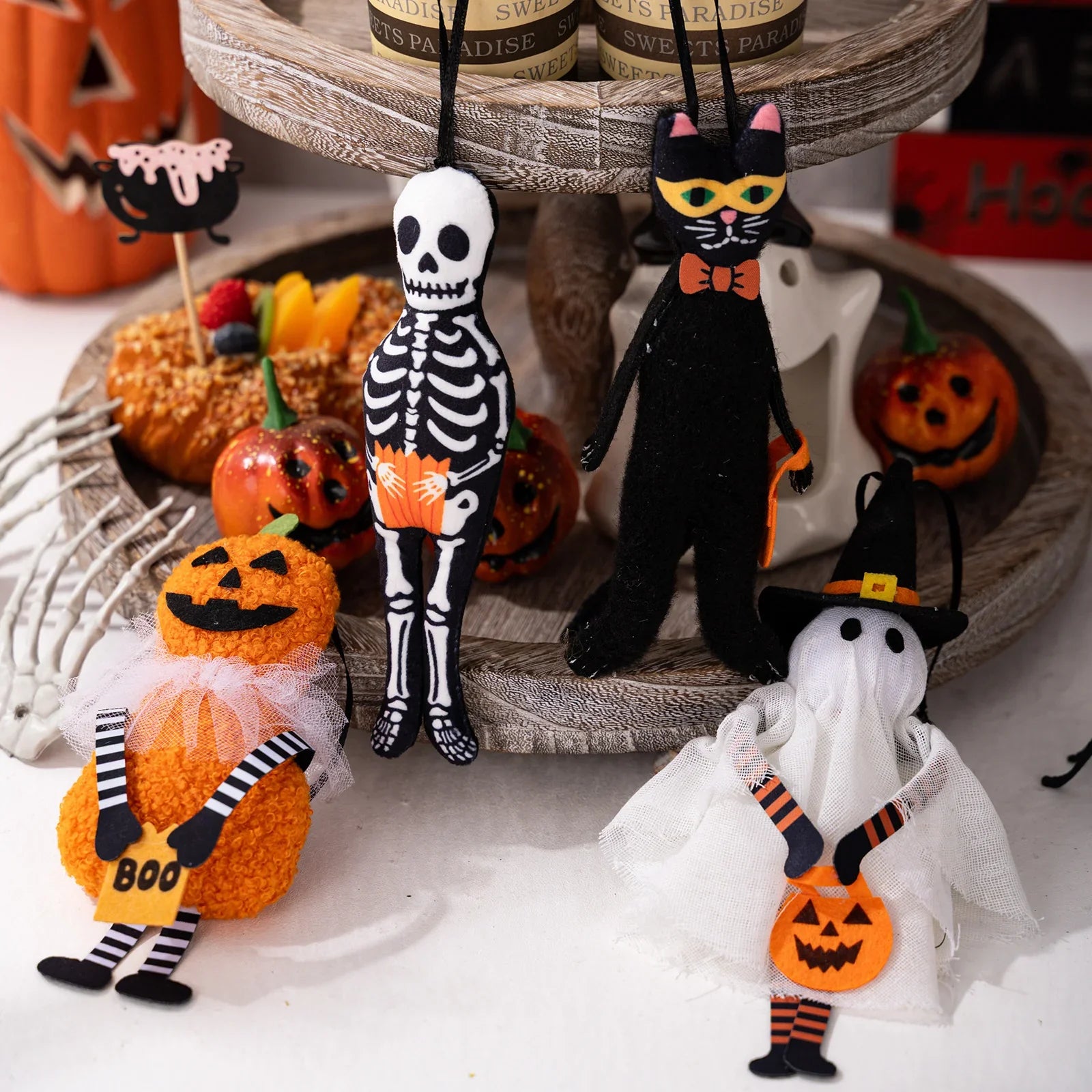 4-piece Small Figurine Pendant for Halloween Home Party Decoration